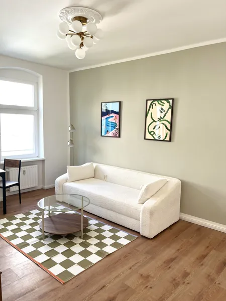 Helles, frisch saniertes und teilmöbliertes Microapartment in Friedrichshainer Toplage — photo 1